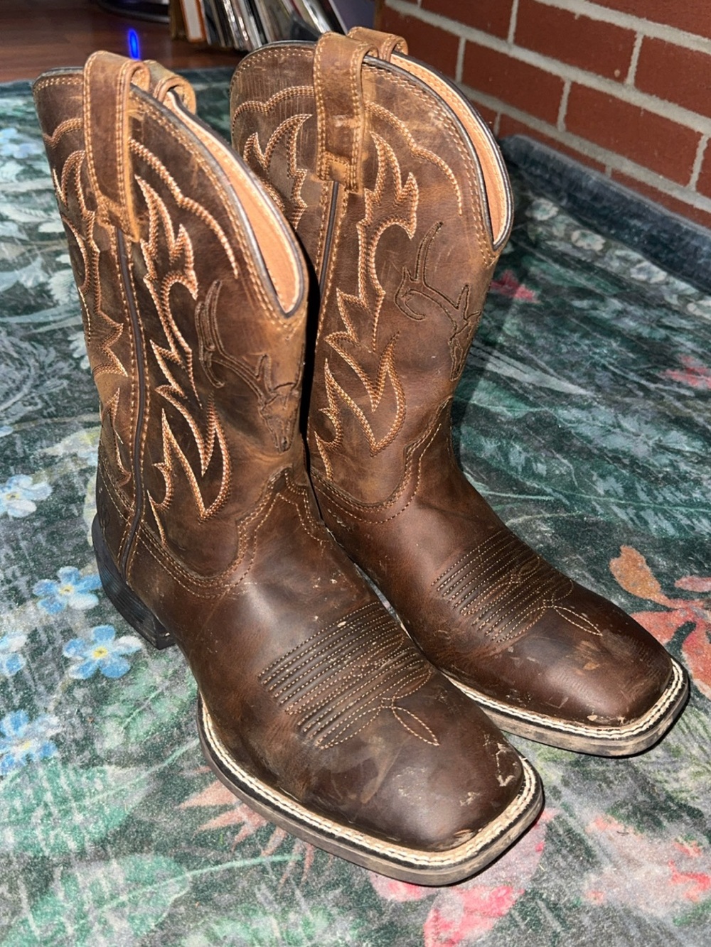 Ariat Brown Distressed Leather Western Cowboy Boots